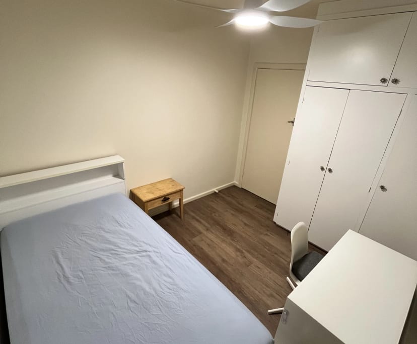 Furnished room in a share house