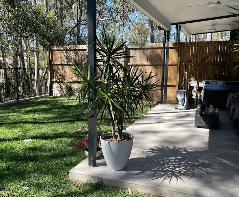 Unfurnished room with own bathroom