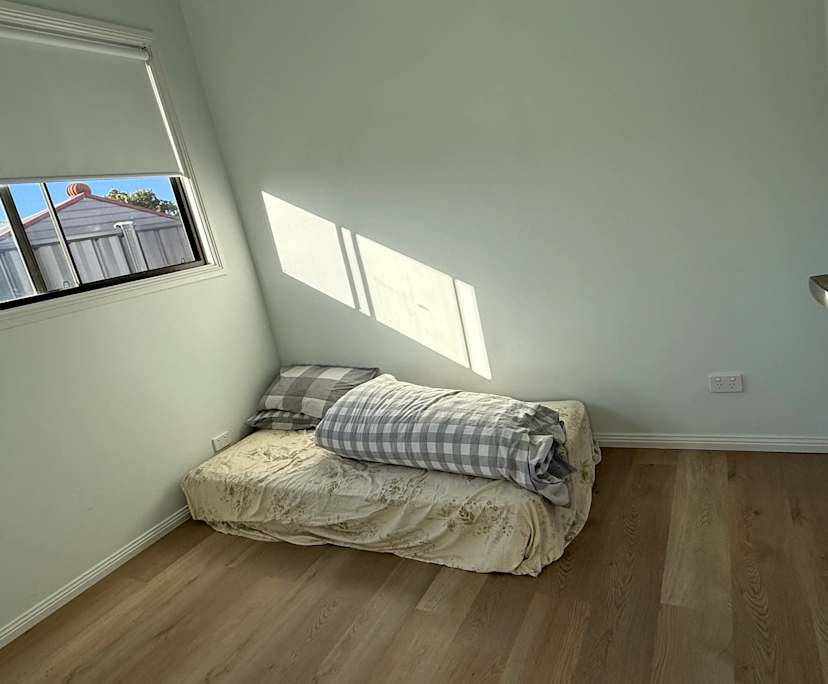 Unfurnished room in a share house