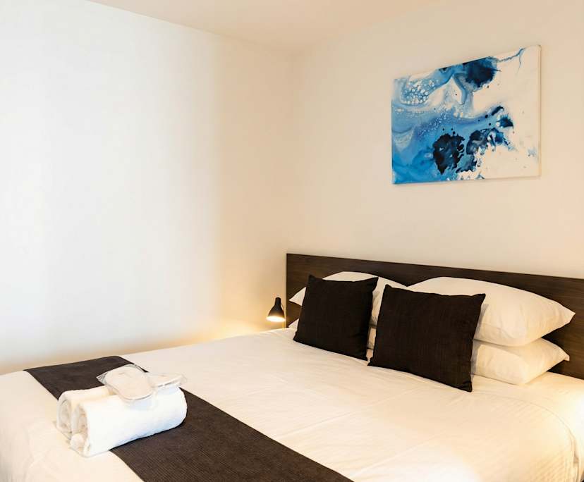 $1,125, Whole-property, 2 bathrooms, Melbourne VIC 3000