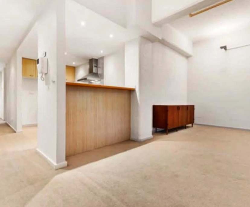 Whole property with 2 rooms for rent