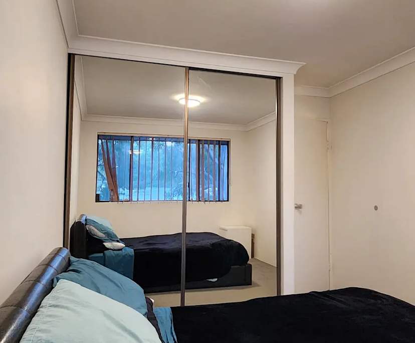 Furnished room in a flatshare