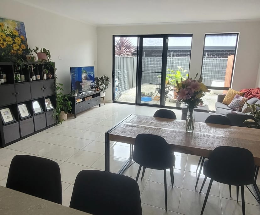 Unfurnished room in a share house