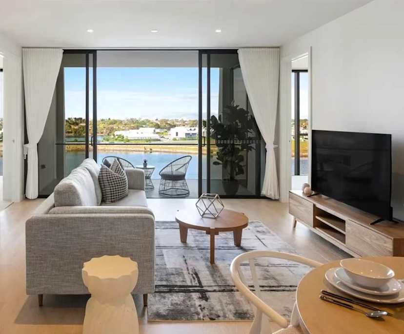 Furnished room with own bathroom