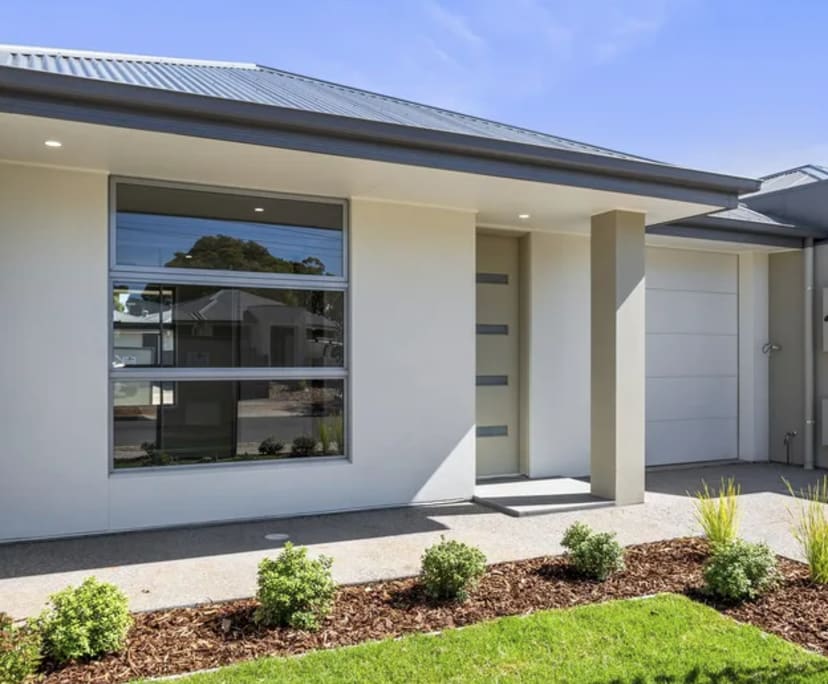 Room for Rent in Oaklands Park, Adelaide 250, Fur...