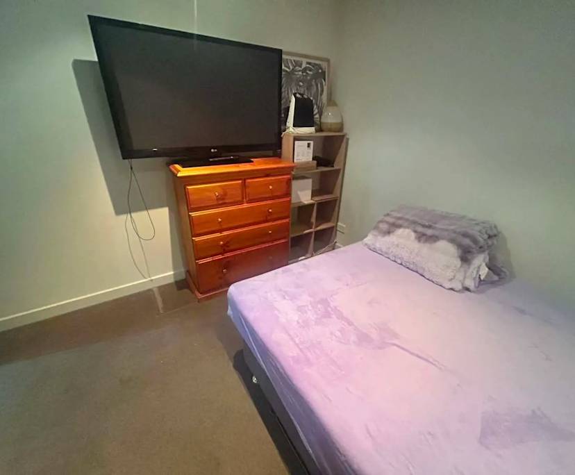 Room for Rent in Melbourne, Melbourne | $340, Furnis... | Flatmates.com.au