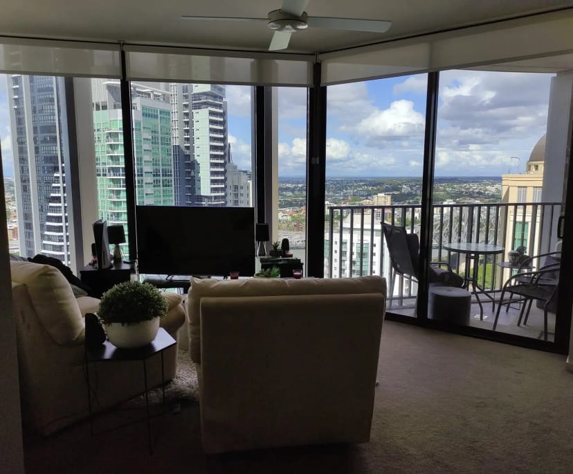 Room for Rent in Brisbane City, Brisbane | $400, Fur... | Flatmates.com.au