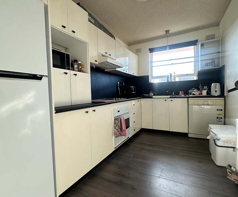 Whole property with 2 rooms for rent