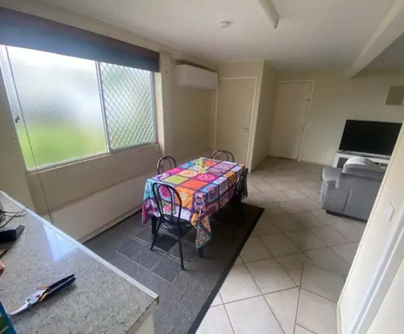 $500, Whole-property, 1 bathroom, Wynnum West QLD 4178