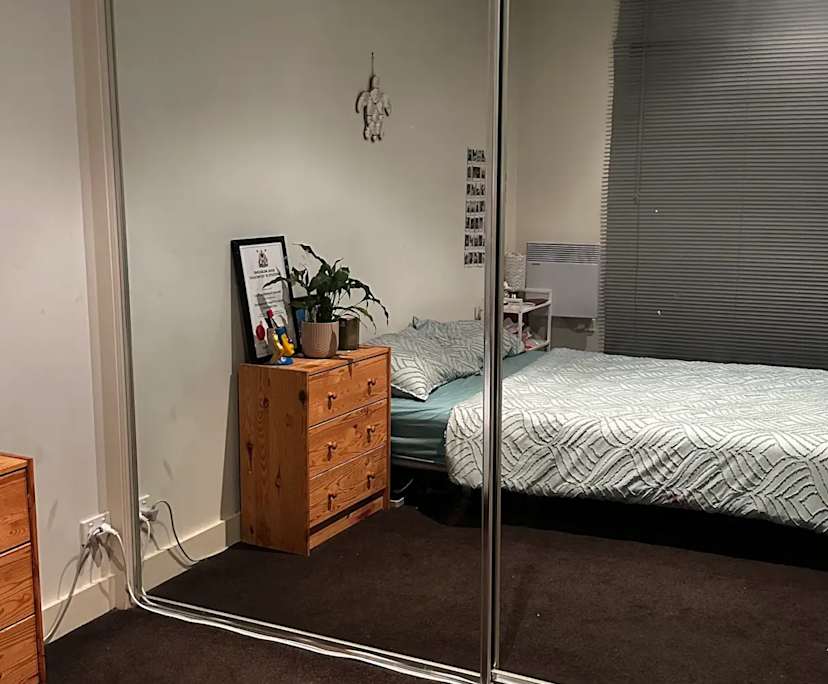Furnished room in a flatshare