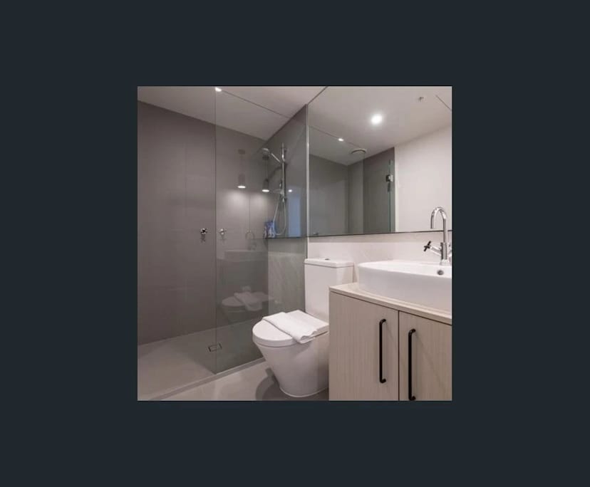 Furnished room with own bathroom