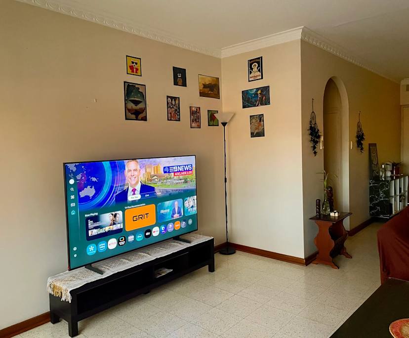Furnished room in a flatshare