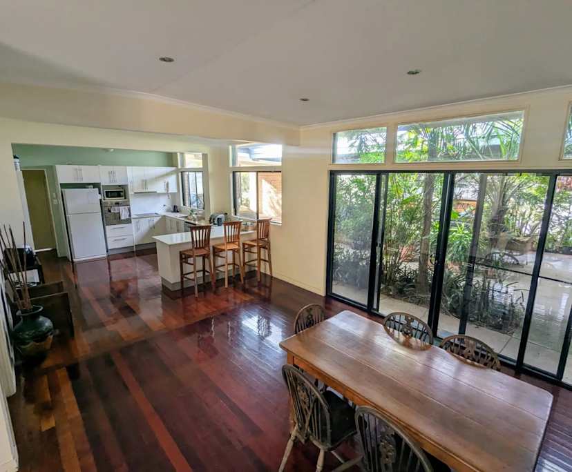 Room in a share house