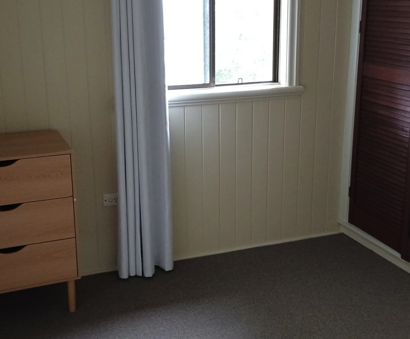 Room in a share house