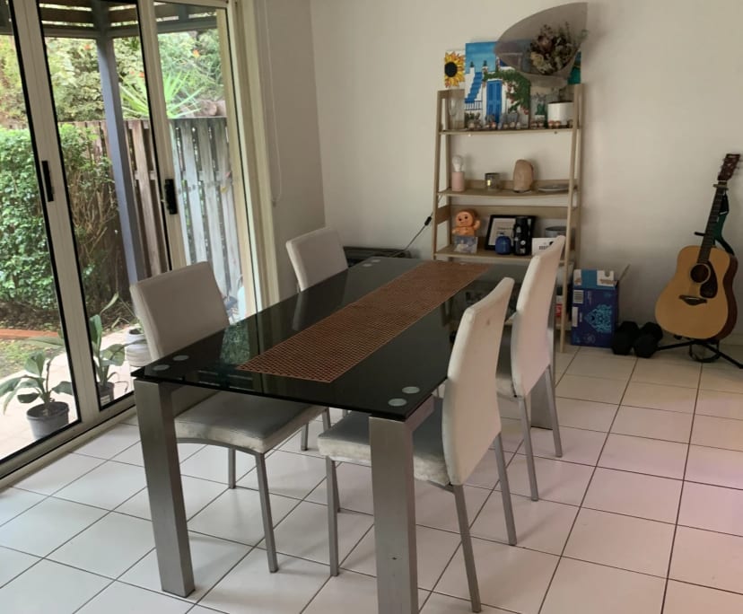 Room in a share house