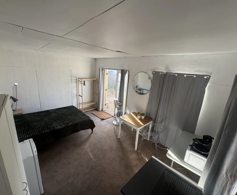 $330, Studio, 1 bathroom, Hamilton Hill WA 6163