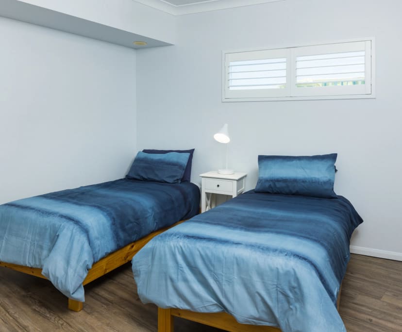 Furnished room in a flatshare