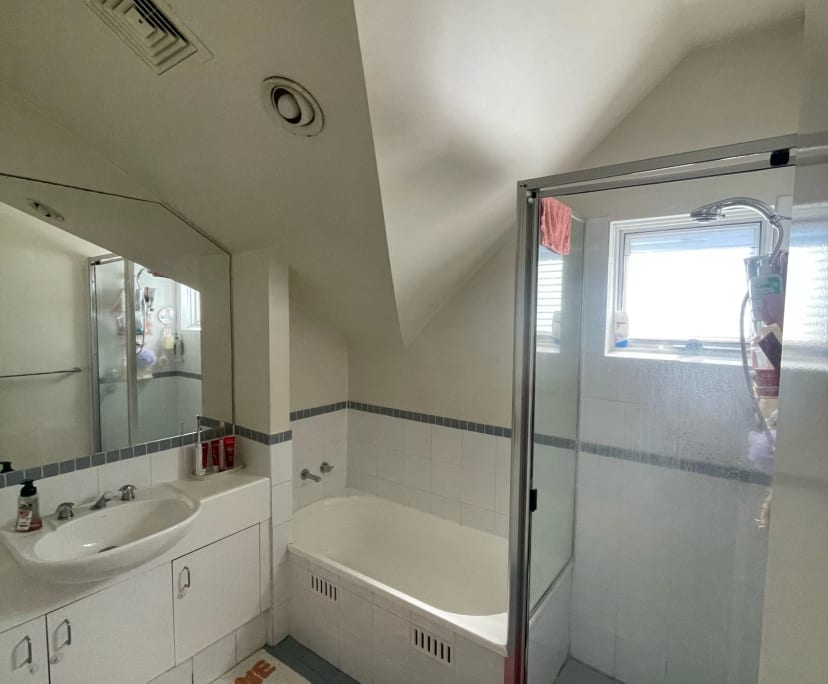 $464, Share-house, 3 bathrooms, South Coogee NSW 2034