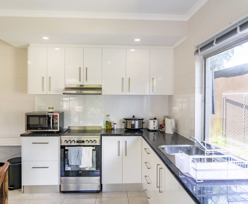 $300, Share-house, 2 rooms, Mooroobool QLD 4870, Mooroobool QLD 4870