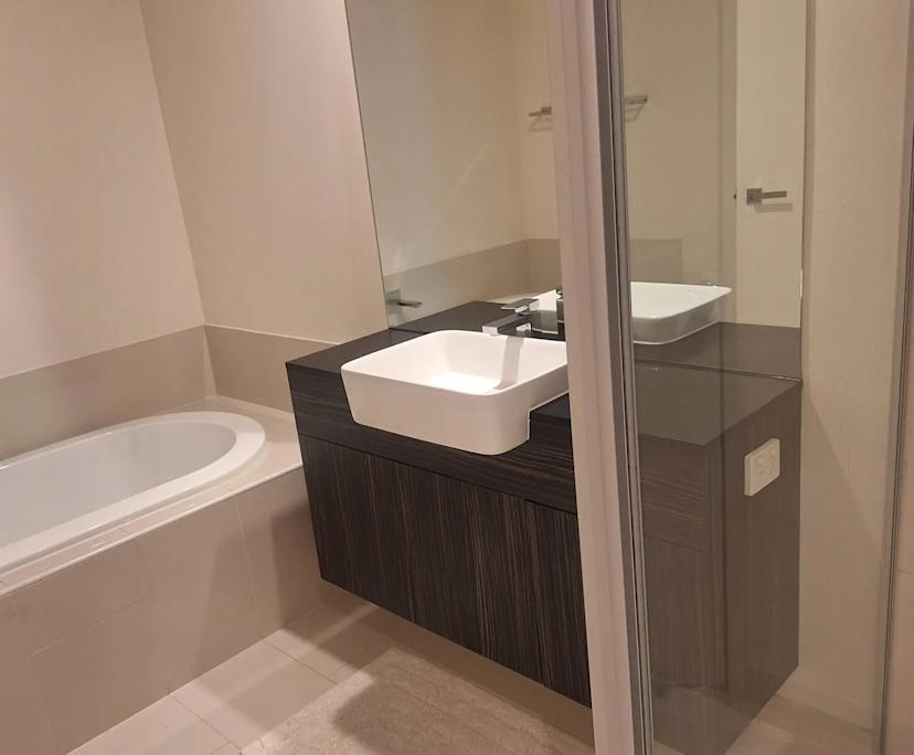 $210, Flatshare, 3 bathrooms, Pacific Pines QLD 4211