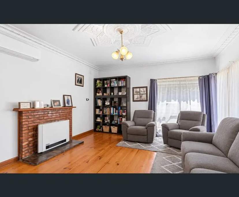 Whole property with 2 rooms for rent