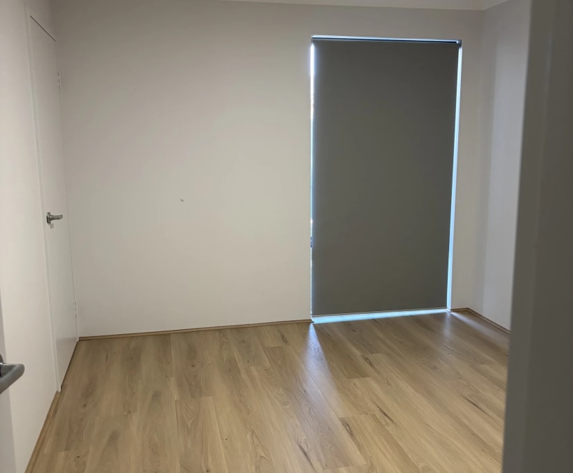 Room in a share house