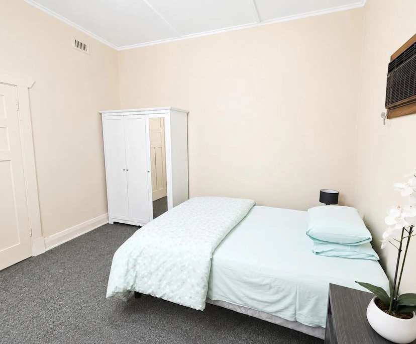 Furnished room with own bathroom