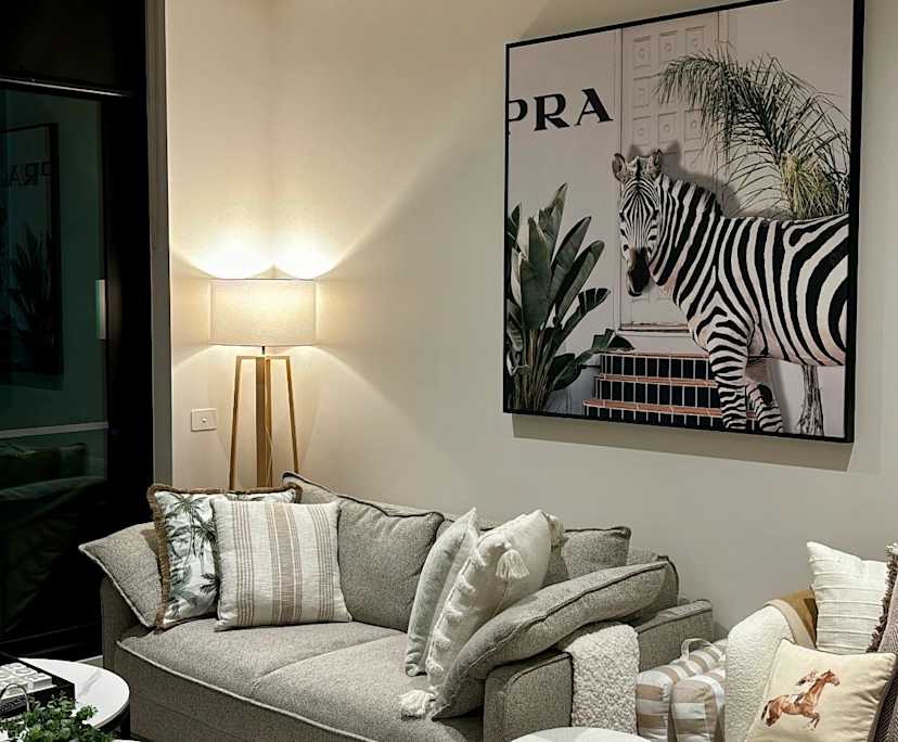 Furnished room in a flatshare