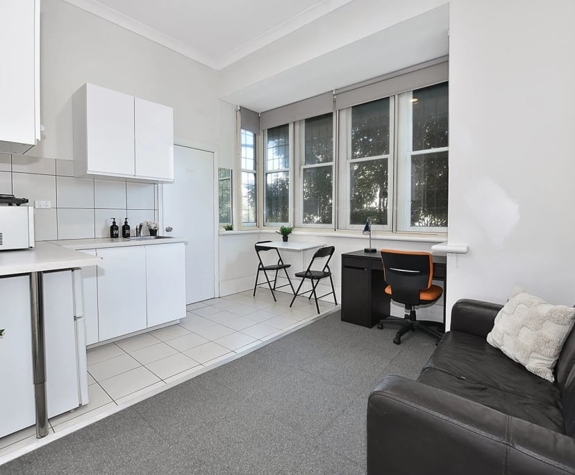 $590, 1-bed, 1 bathroom, Brunswick VIC 3056