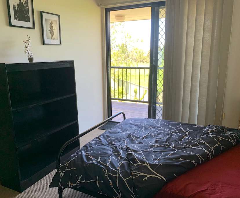 $300, Student-accommodation, 3 bathrooms, Robina QLD 4226