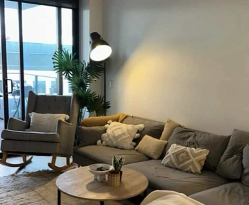 Furnished room with own bathroom