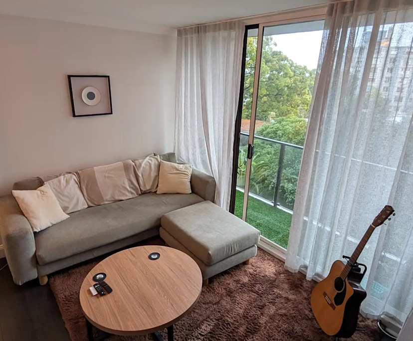 Whole property with 1 room for rent