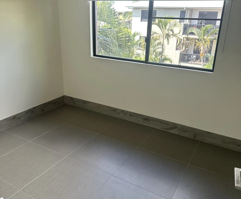 Unfurnished room in a flatshare