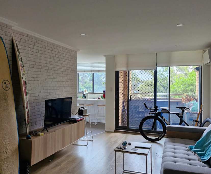 Furnished room in a flatshare