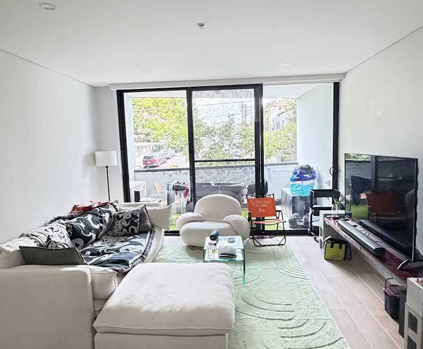 Furnished room with own bathroom