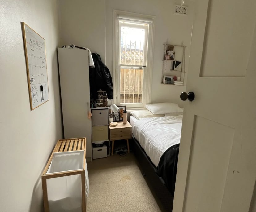 Room for Rent in Camperdown, Sydney 200, Furnishe...