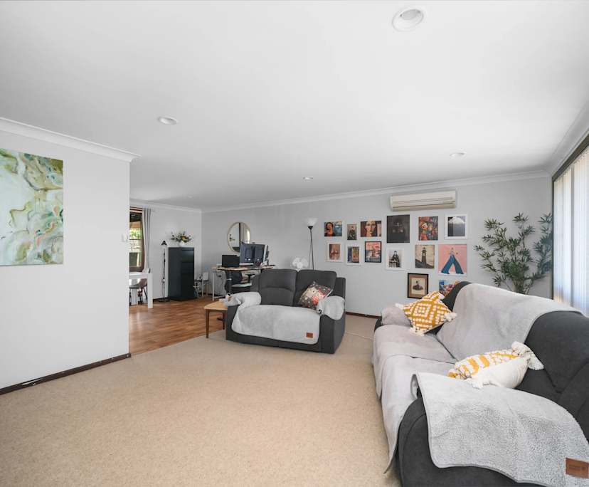 $550, Whole-property, 2 bathrooms, Tuncurry NSW 2428