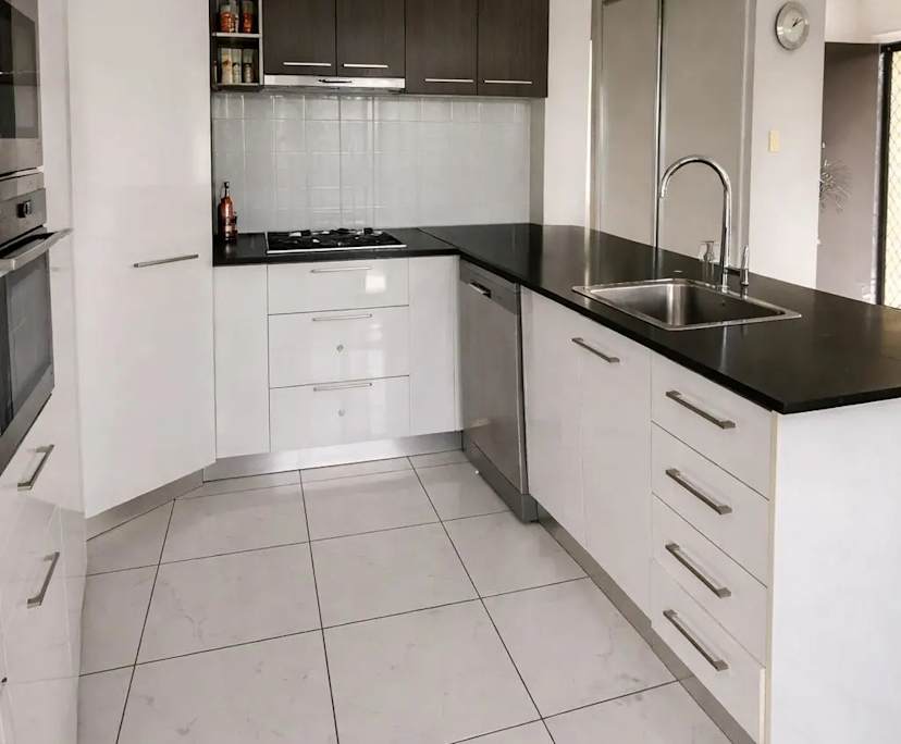 $275, Share-house, 3 bathrooms, Middle Ridge QLD 4350