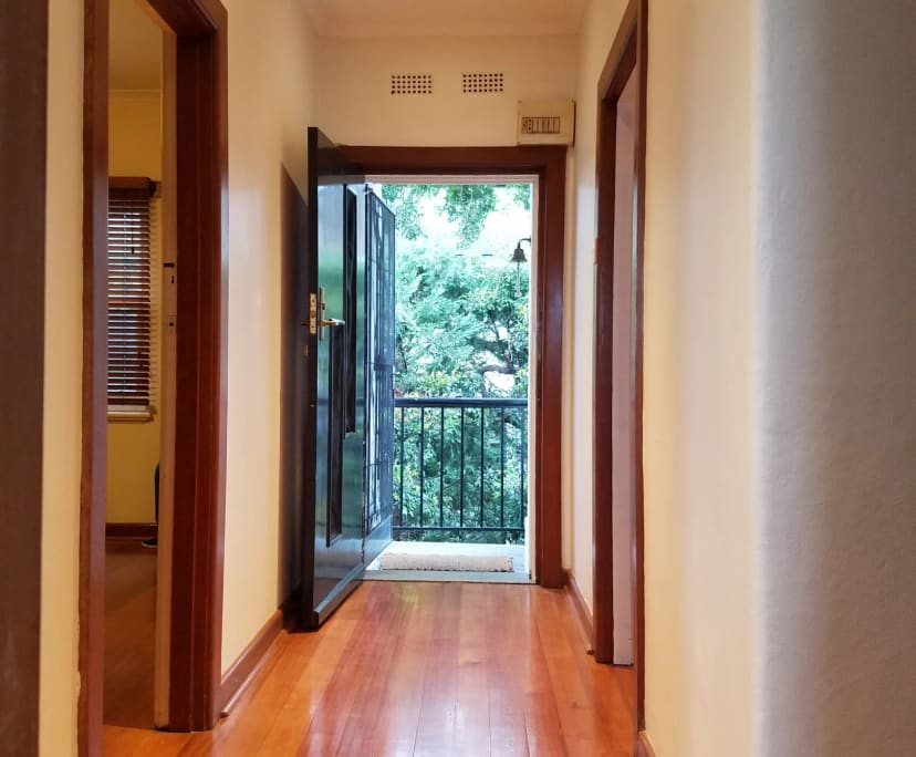 Furnished room in a flatshare