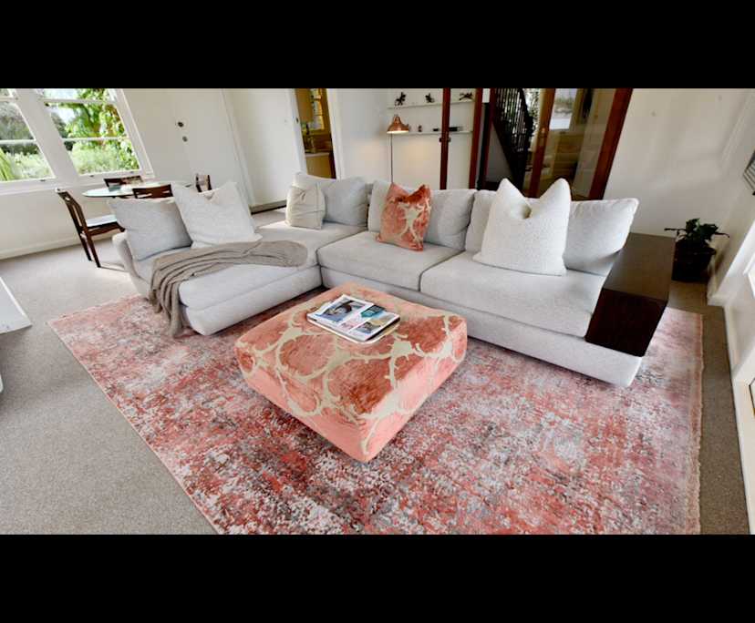 Room in a share house