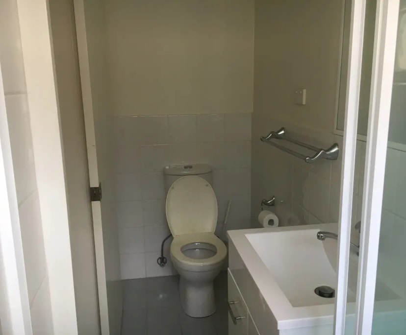 $250, Student-accommodation, 2 bathrooms, Saint Lucia QLD 4067