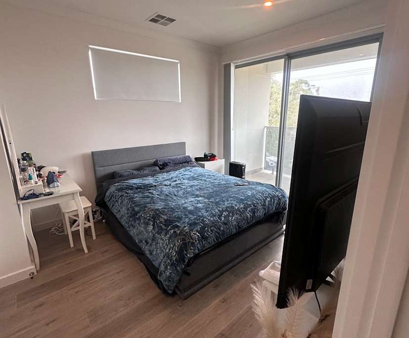 Furnished room with ensuite in a share house