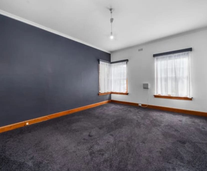 Unfurnished room in a share house