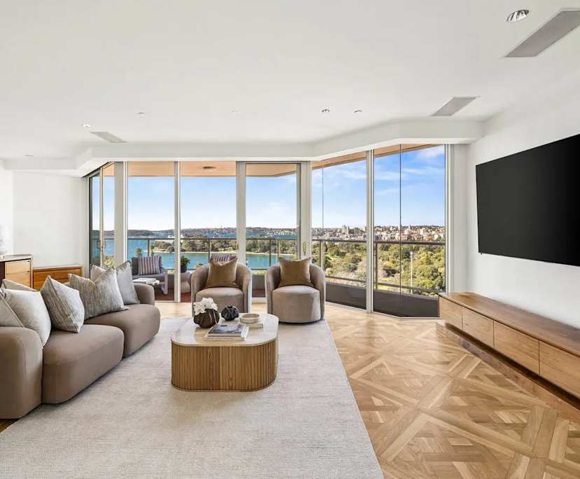 Whole property with 2 rooms for rent