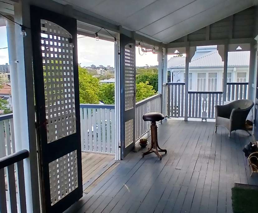 Room in a share house