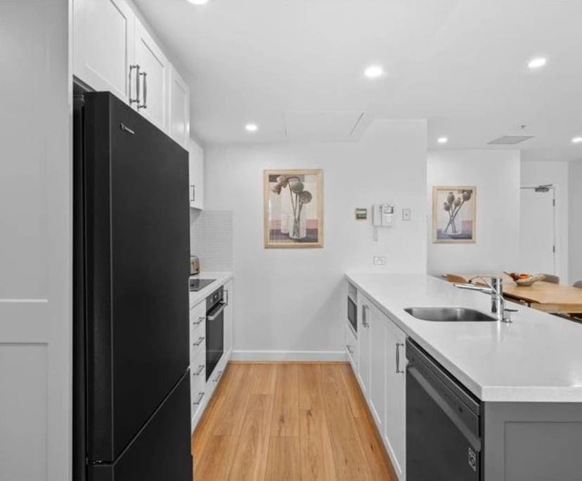 $500, 1-bed, 1 bathroom, Glenelg SA 5045