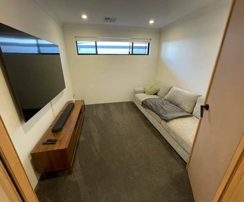 $300, Share-house, 4 bathrooms, Yangebup WA 6164