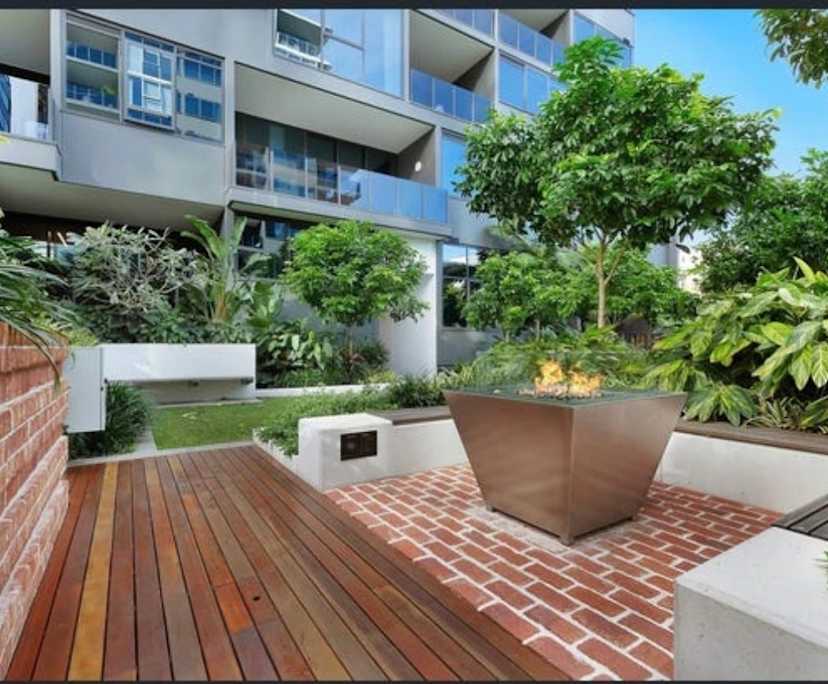$430, Flatshare, 2 bathrooms, Newstead QLD 4006