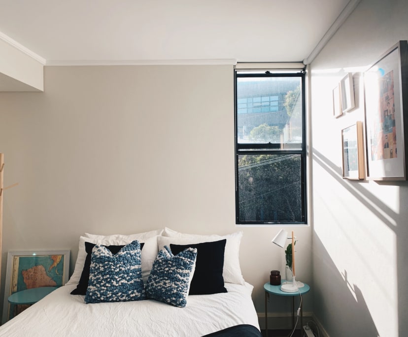 Furnished room in a flatshare