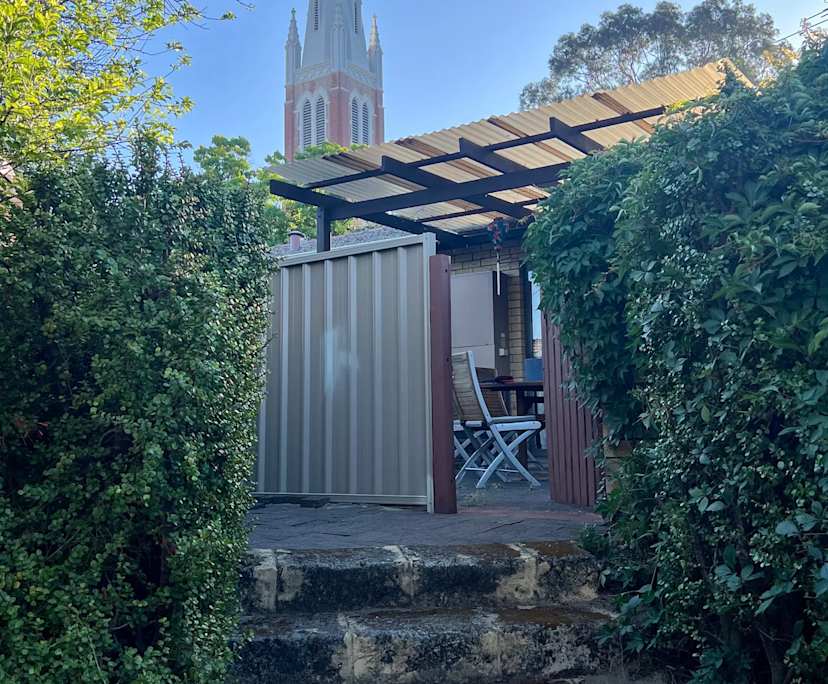 Room in a share house